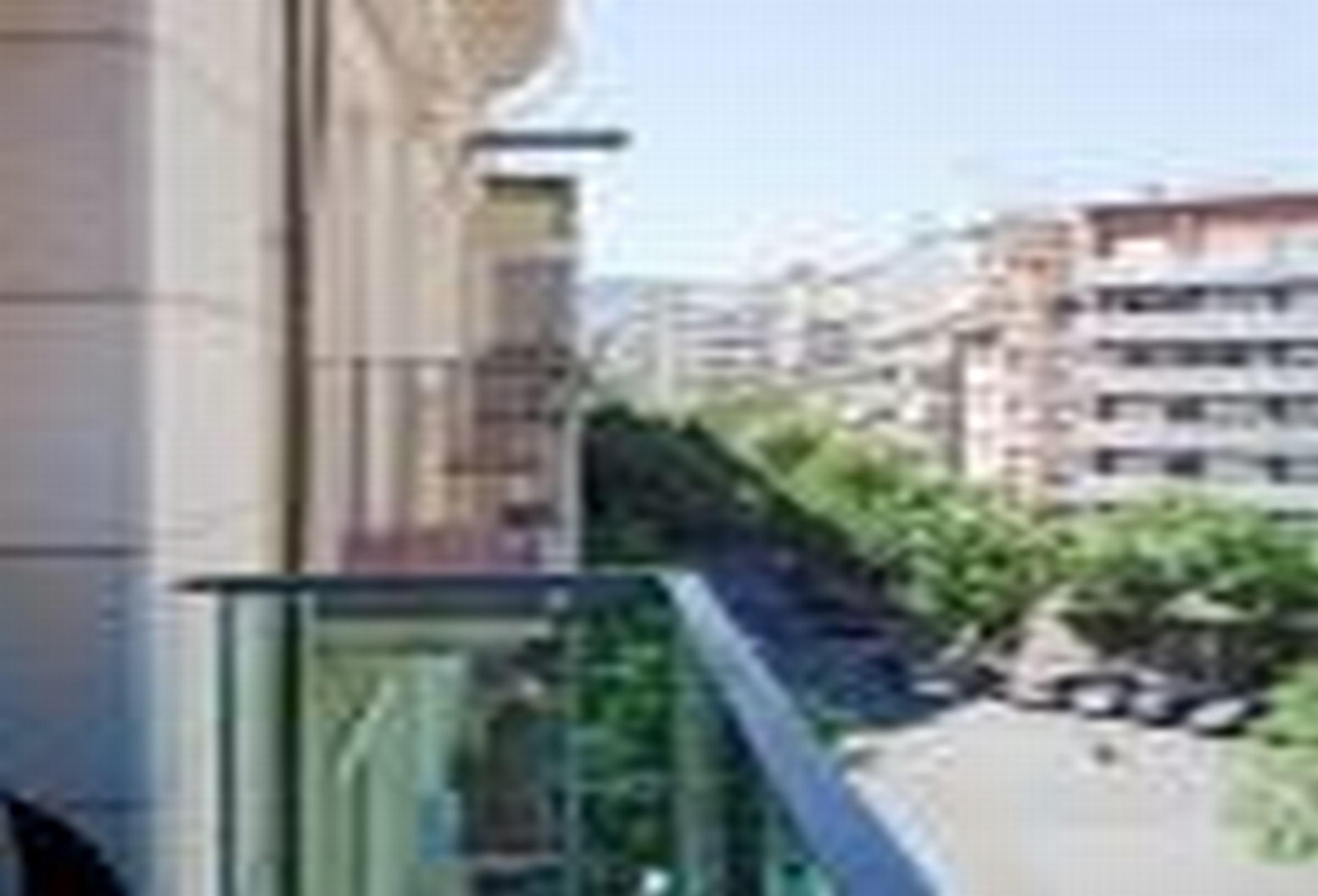 Ainb Sagrada Familia Apartments Barcelona Exterior photo